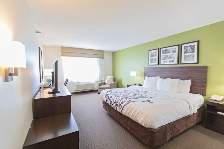 Sleep Inn & Suites Pleasant Hill - Des Moines