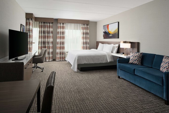 Room 32 of 52