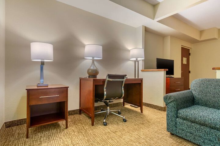 Quality Inn & Suites Olde Town
