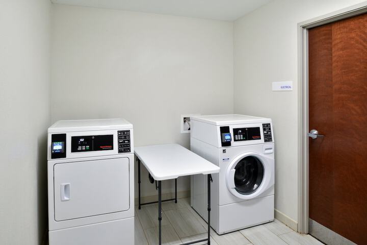 Holiday Inn Express & Suites Carthage by IHG