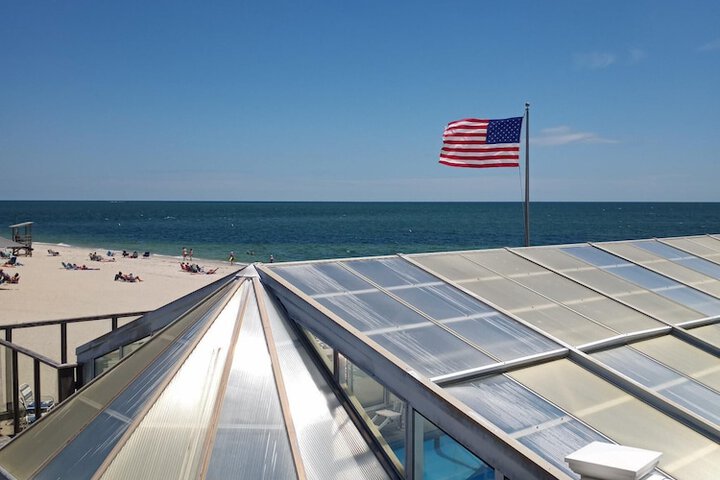 Ocean Club on Smugglers Beach
