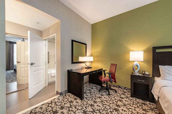 Homewood Suites by Hilton Oxnard / Camarillo