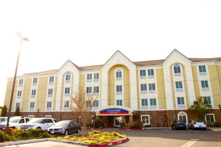 Hotel 5 of 68