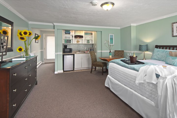 Room 18 of 37