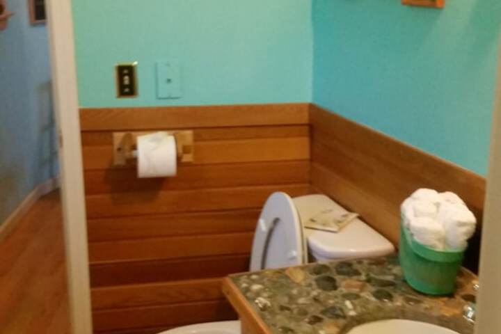 Room 19 of 28