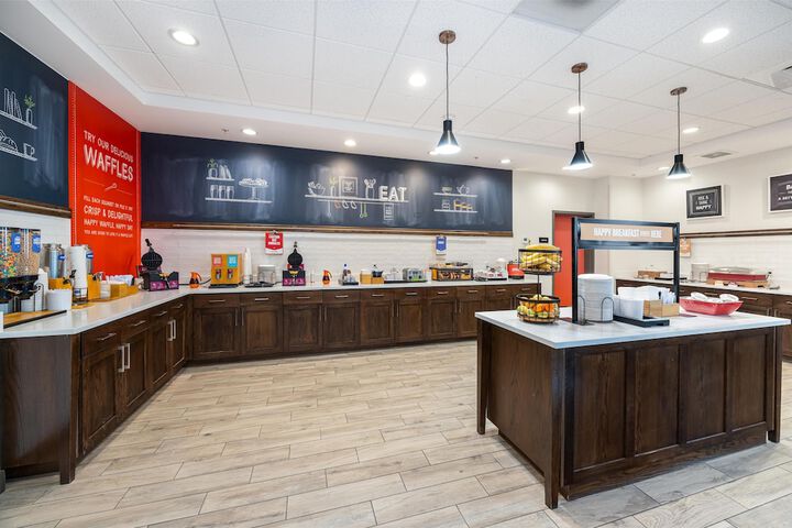 Hampton Inn & Suites Logan
