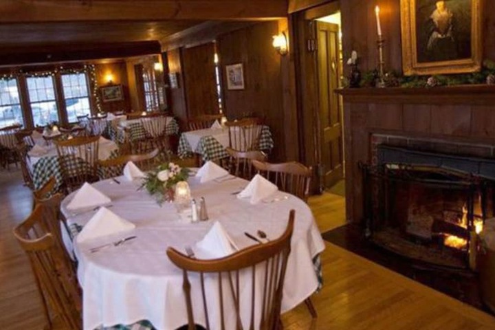 Arlingtons West Mountain Inn