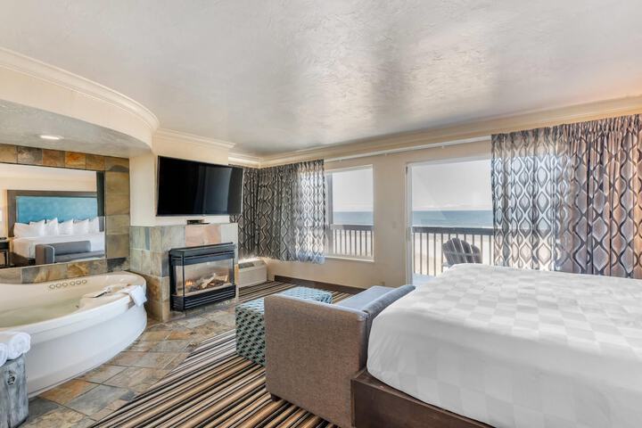 Lincoln Sands Oceanfront Resort an Ascend Collection Hotel