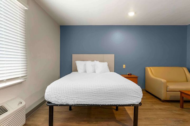 Room 17 of 24