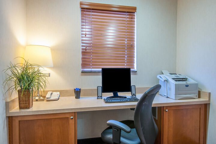 Holiday Inn Express Vernal-Dinosaurland by IHG