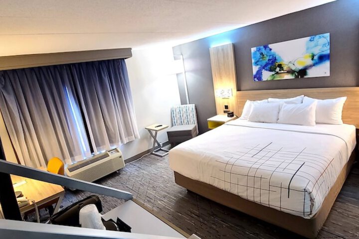 Room 40 of 53