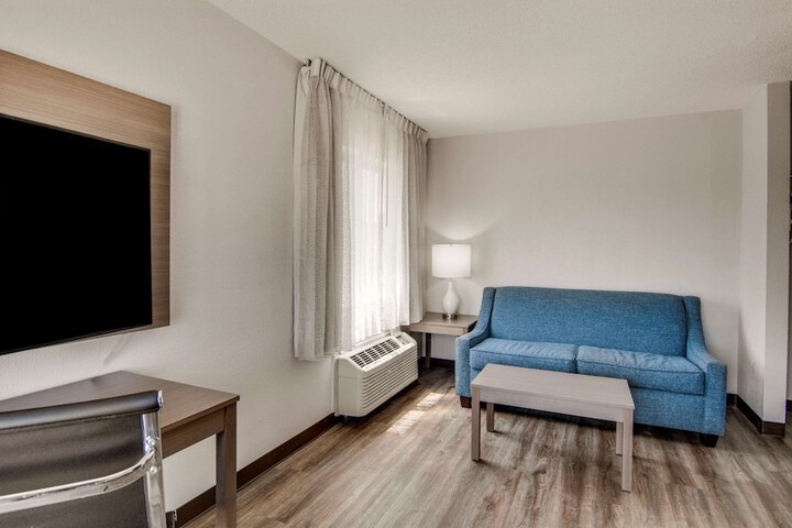 Room 95 of 129