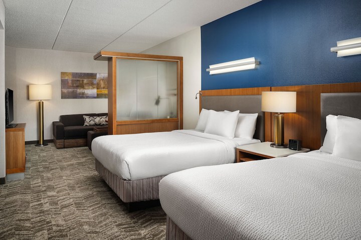 Room 32 of 44