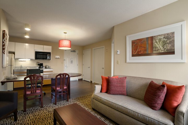 Room 19 of 30