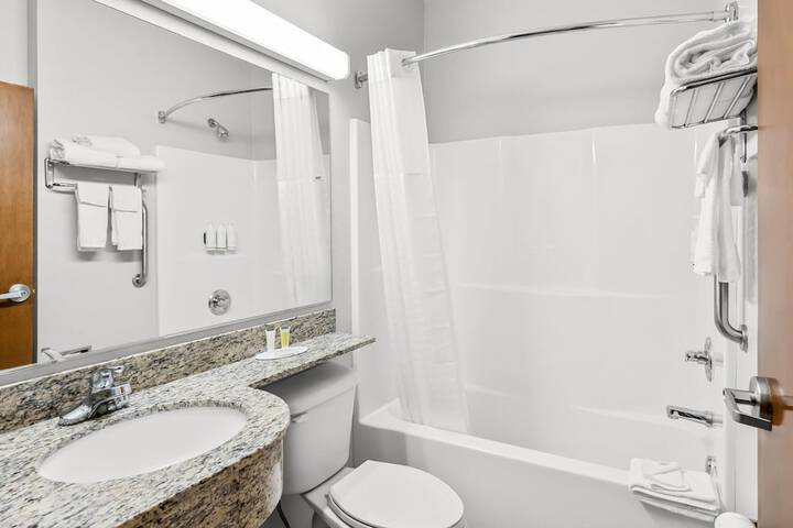 Microtel Inn & Suites by Wyndham Searcy