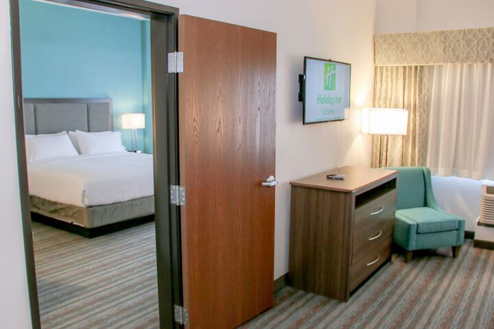 Holiday Inn & Suites Denver Tech Center-Centennial by IHG