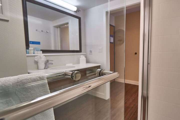 Room 44 of 82