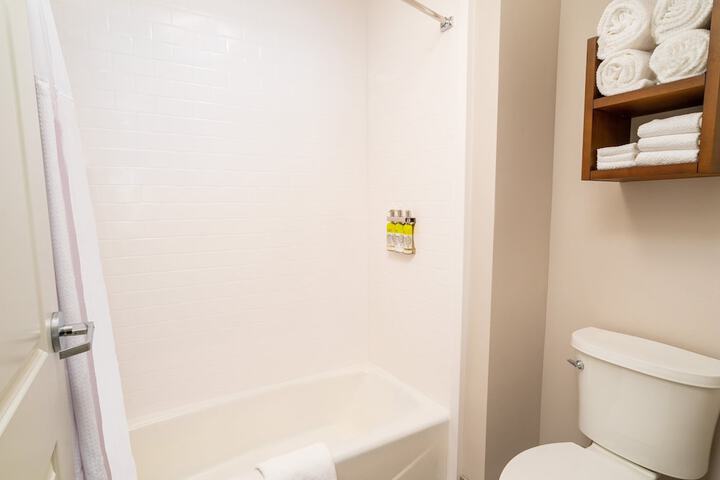 Room 40 of 70