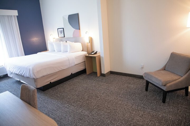 Spark by Hilton Mechanicsburg