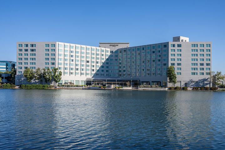 Hotel 9 of 196