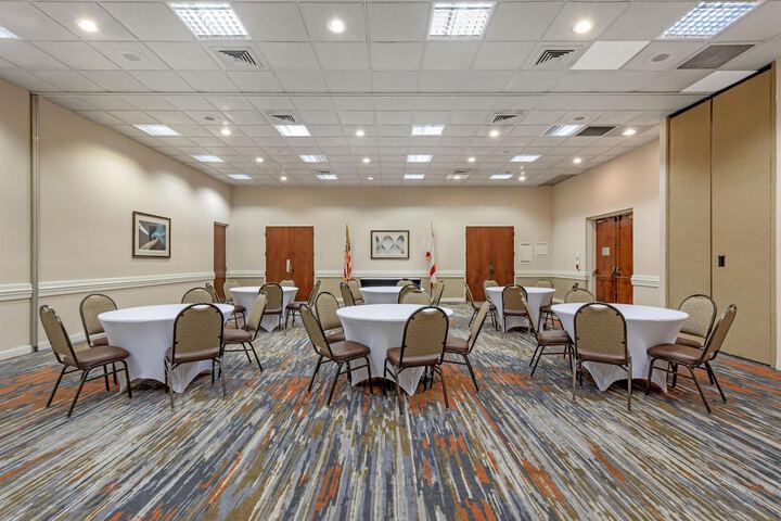 Best Western Plus Madison-Huntsville Hotel