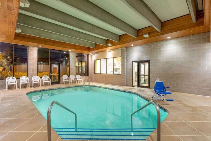 Pool 6 of 36