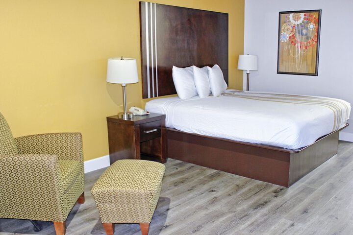 Room 18 of 27