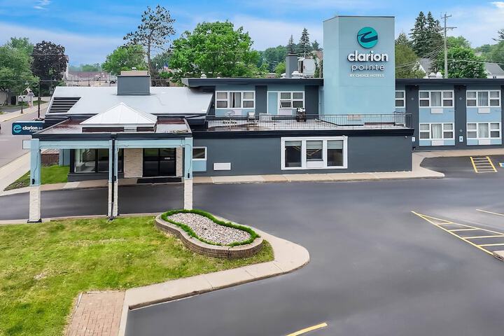 Clarion Pointe Rhinelander Downtown