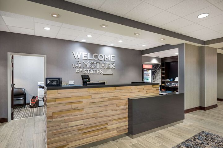 Hampton Inn & Suites Fredericksburg-at Celebrate Virginia