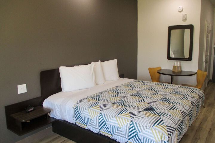 Room 19 of 29