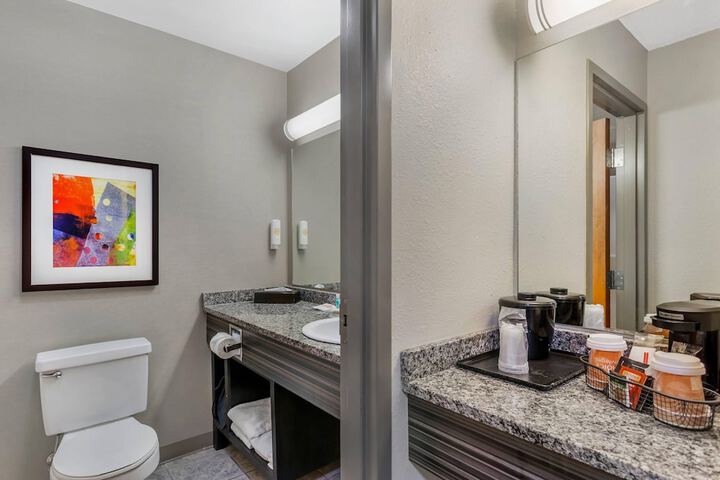 Comfort Inn Huntington near University area