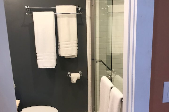 Room 14 of 64