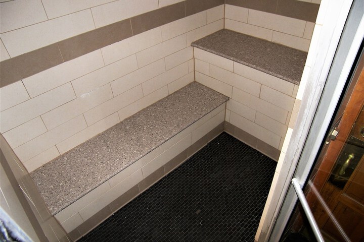 Room 20 of 36