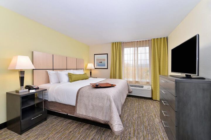 Room 12 of 26