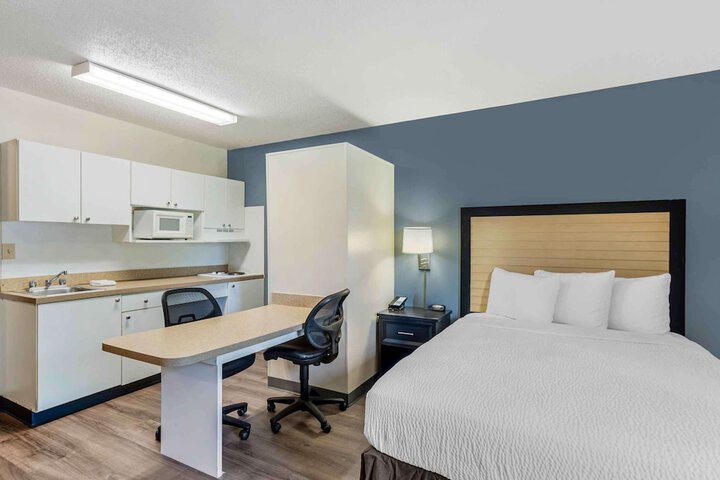 Room 15 of 29
