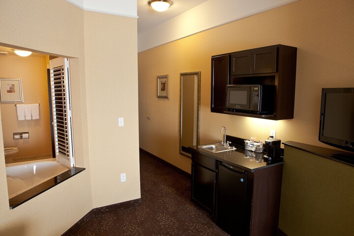 Room 35 of 63