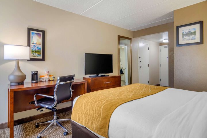 Room 22 of 48