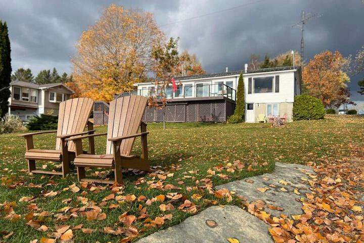 Happiness Haven: Waterfront PEC House
