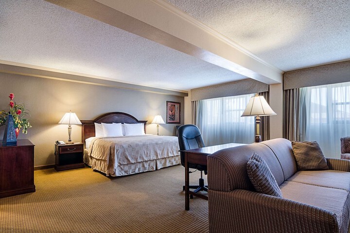 Room 22 of 47