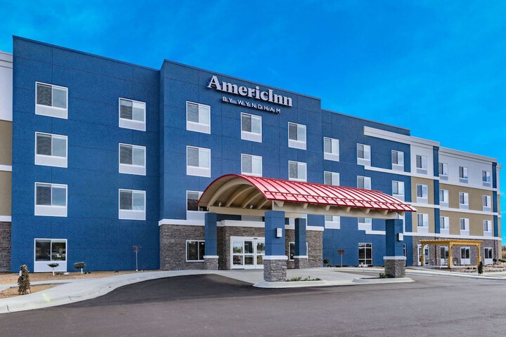 Hotel 2 of 53