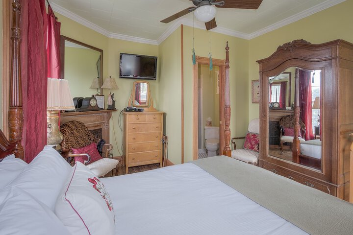 Room 14 of 45