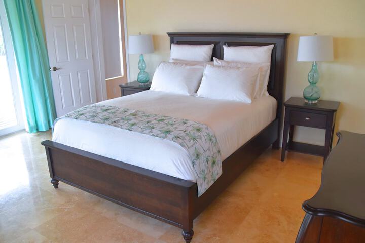 Room 47 of 122