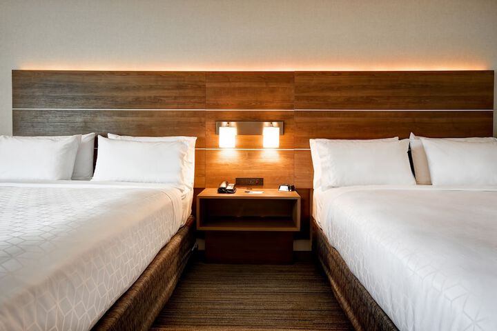 Holiday Inn Express Newport North - Middletown by IHG
