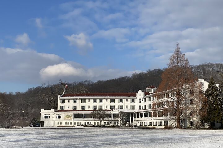 Hotel 8 of 114