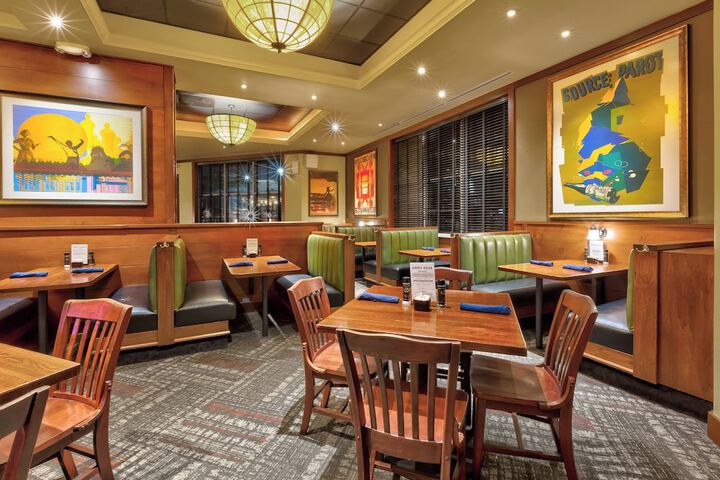 Dining 130 of 139