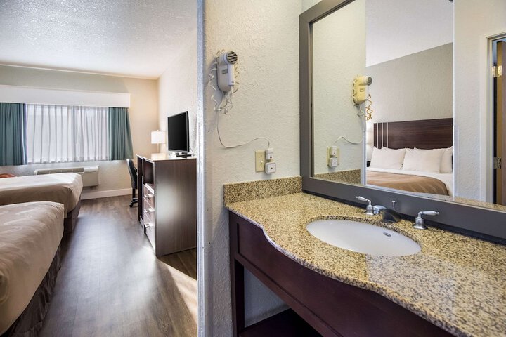 Quality Inn & Suites Pueblo West