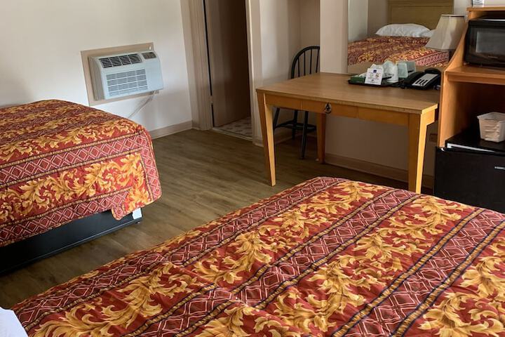 Room 17 of 23