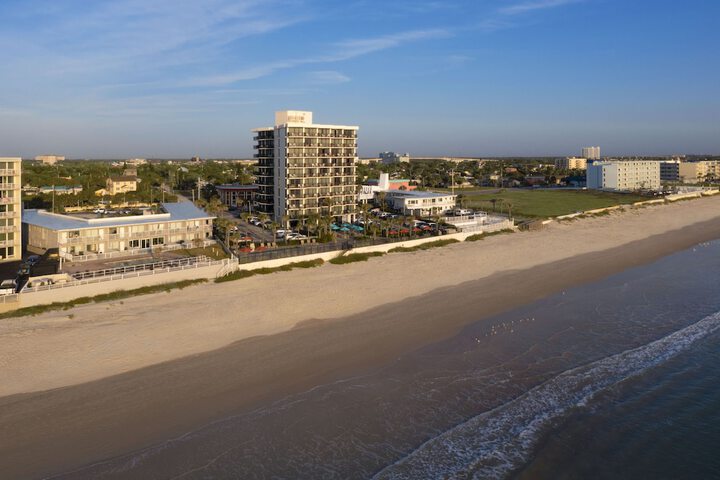 Nautilus Inn