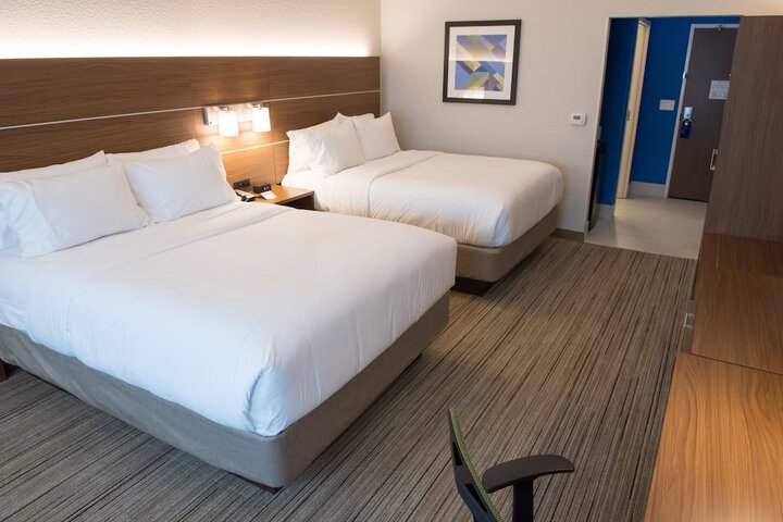 Room 47 of 69