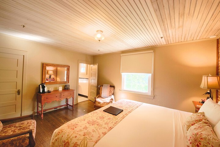 Historic Tapoco Lodge Resort